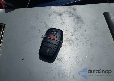 2024 Toyota Grand Highlander Xle from USA, damaged, VIN 5TDAAAA55RS000832